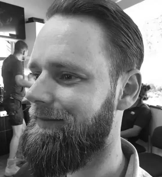 Fade haircut